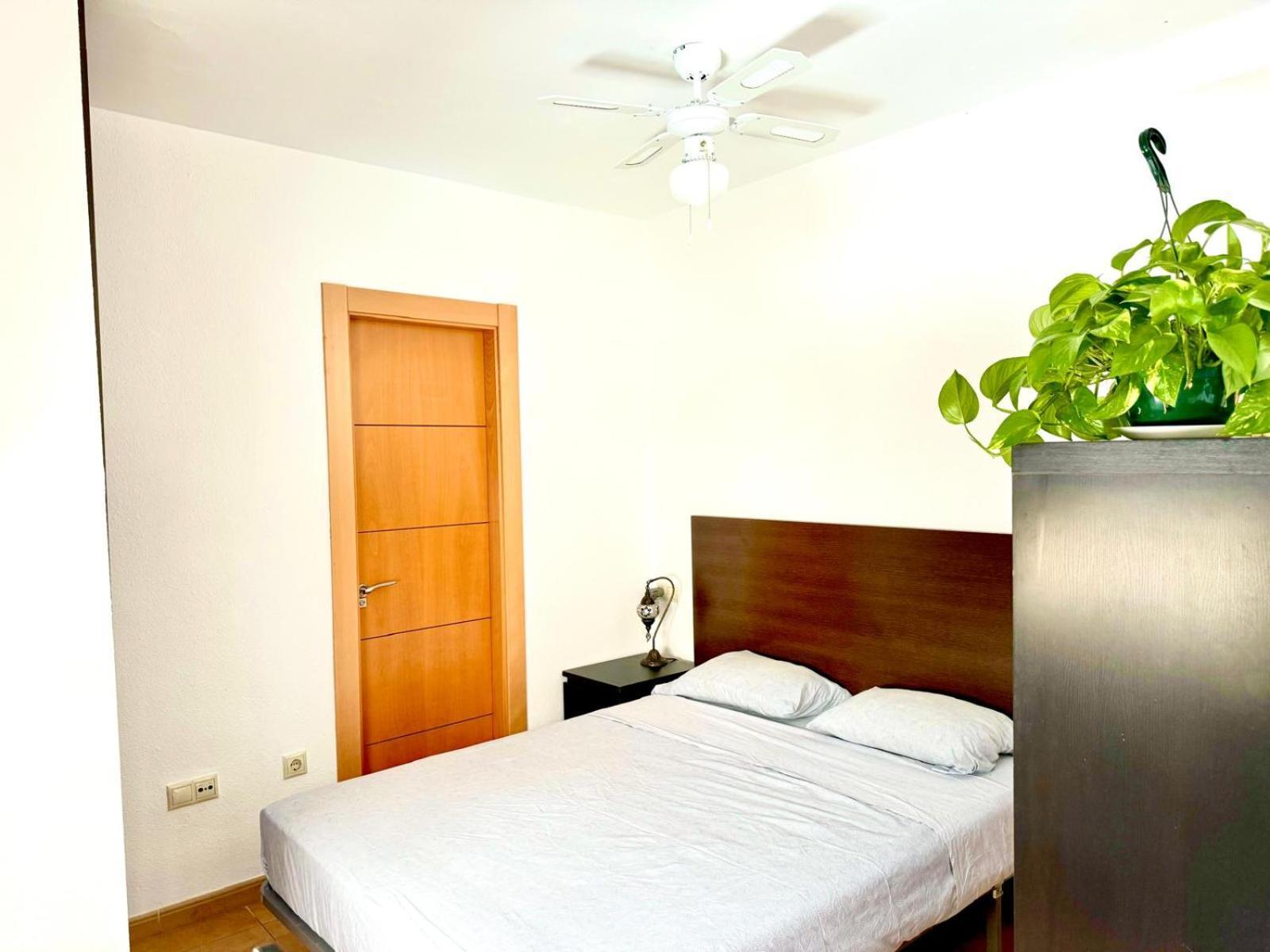 Centro Salesianos Apartment Malaga Luaran gambar